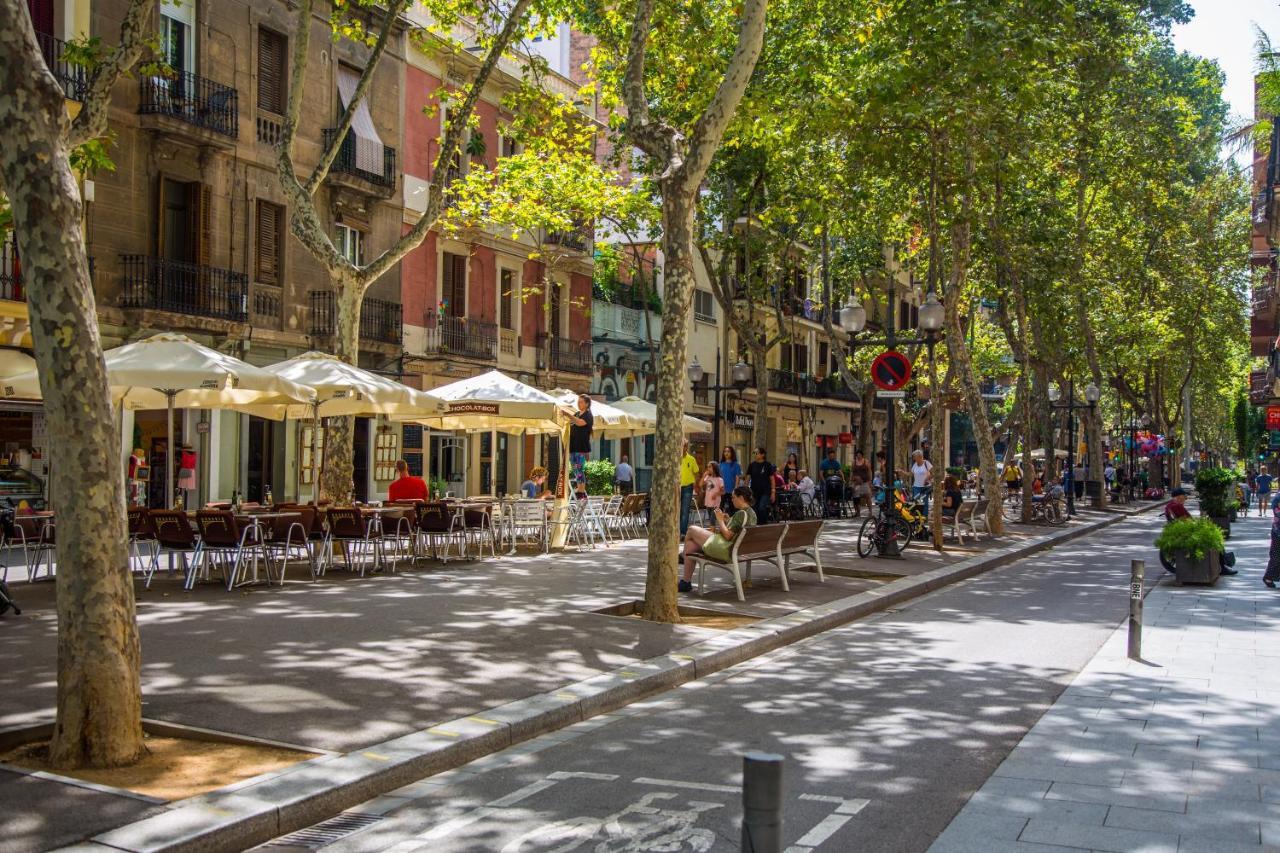 Beautiful And Comfy Boat In Barcelona With Boat Tour Option Hotel Bagian luar foto